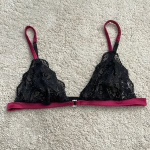 pleasure state by Victoria’s Secret black lace bralette